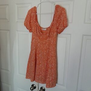 Women’s Lush Short Sleeve Floral Dress Size Small Color Pink